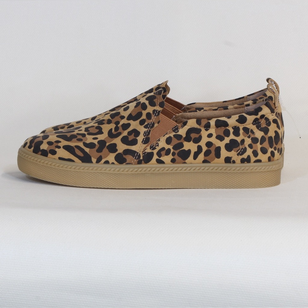 Earth Origins Tan & Black Zeni Zelle Wide Leopard Animal Print Slip-On Sneakers - Picture 8 of 10